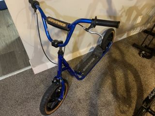 Vintage Old School Gt Dyno Bmx Style Trick Scooter Blue Dia Comp Black Mags 16”