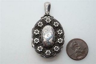 Antique Victorian English Sterling Silver Photo Locket C1884