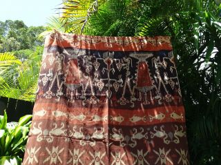 RARE Antique Hinggi blanket warp Ikat from East Sumba,  c1920 - 40 Indonesia 2