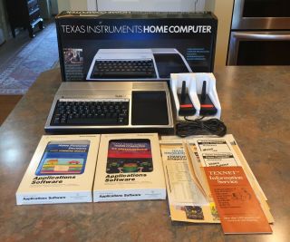 Vtg Texas Instruments Ti99/4a Home Computer Games Console,  Manuals - Near