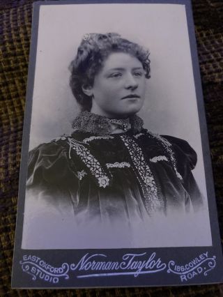 Victorian Cdv Photo Woman In Elaborate Velvet Top,  Curly Hair - Oxford