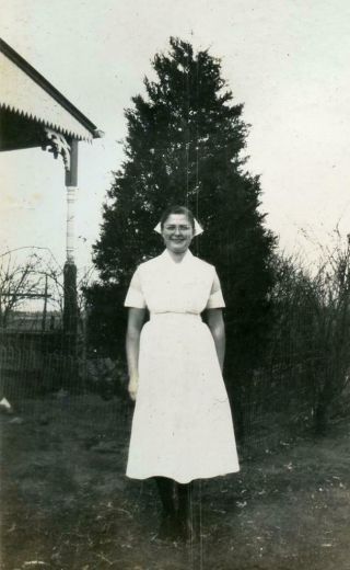 Ab255 Vtg Photo Young Nurse C Early 1900 