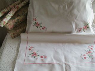 Very Pretty Hand Embroidered Vintage French Pair Pillow Shams Pillow Cases