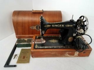 Vintage Singer No.  99 - 13 Portable Electric Sewing Machine E8360258 Ut