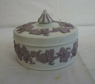 Rare Vintage Wedgwood Reverse Lilac & White Jasperware Round Trinket Box