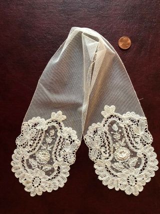 Short Tie With Brussels Mixed Duchesse Bobbin And Point De Gaze Needle Lace Ends