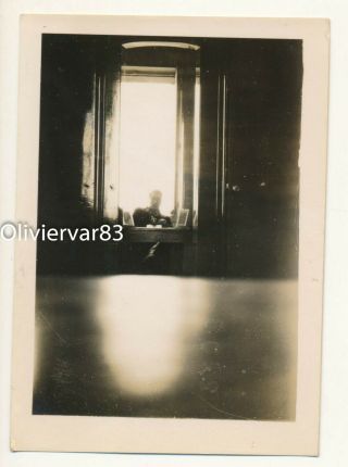 Vintage Photo - Man Doing Self Portrait With Camera In Miror