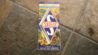 Old 1950s Usa Fold Out Road Map,  Skelly Oil Co North & South Dakota