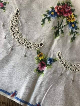 Vintage Floral Roses Petit Point Embroidery Cutwork Inset Lace Linen Runner Pair