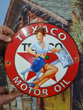 Vintage 1952 Old Texaco Motor Oil Porcelain Enamel Gas Pump Sign Texas Co Petro
