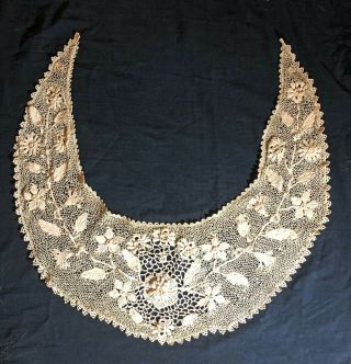 Antique 19thc Irish Crocheted Lace Collar,  Floral Details,