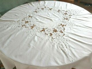 Vintage White Round Tablecloth - Lace Hand Embroidered - 100 Cotton 54 " 044