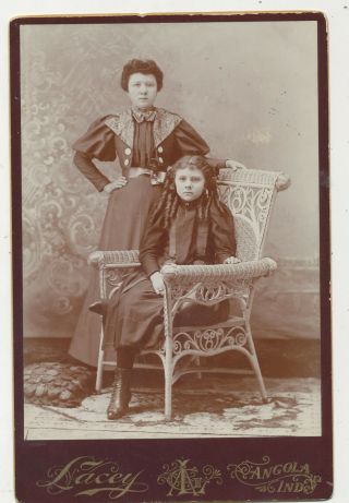 D4572 Cabinet Card Photograph By Lacey Angola Ind Mother And Daughter