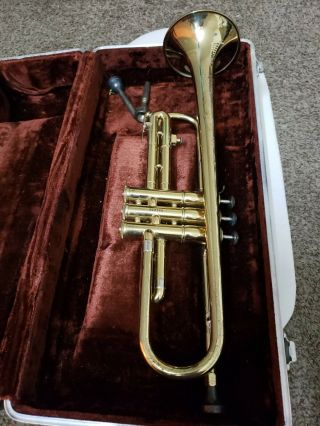 Vintage Olds Ambassador Trumpet.  Fullerton California Gold 581280