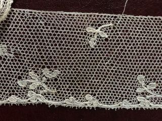 19th C.  Point de Paris bobbin lace edging simple sprigs design COSTUME Sew Craft 3