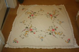 Vintage White Linen Hand Embroidered & Lace Tablecloth 46 " Sq 6306