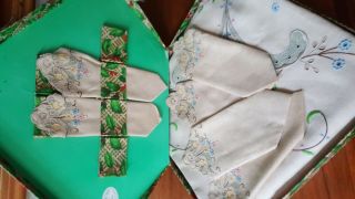 Vintage Art Deco Linen Embroidered Tablecloth Plus Napkins - Boxed