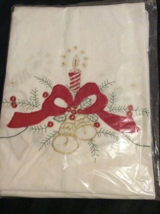 Vintage Christmas Cotton Table Cloth 50”x72” Emb Applied Work From Ireland