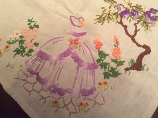 Crinoline Lady Hand Embroidered - Tablecloth (h4)