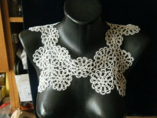 Old Victorian Time Collar Hand Done Tatted Lace Design