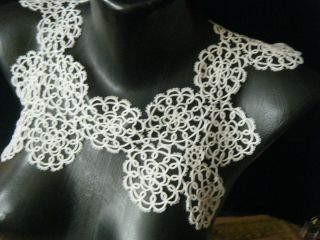 Old Victorian time collar hand done tatted lace design 3