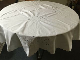 Vintage Round White Cut Out & Whitework Embroidery Table Cloth 100 Cotton
