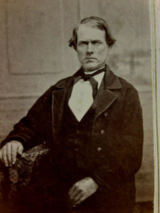 Civil War Era Cdv Of A Handsome Man 3 Piece Matching Suit Shaven