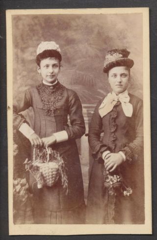 Cdv3901 Victorian Carte De Visite: Two Ladies With Flower Baskets,  Syrus,  London