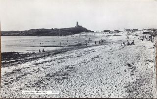 L’eree Bay,  Guernsey - Vintage Real Photo Postcard