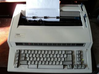 Vintage IBM Personal WHEELWRITER 2 by LEXMARK Electric Typewriter Prestige Elite 3