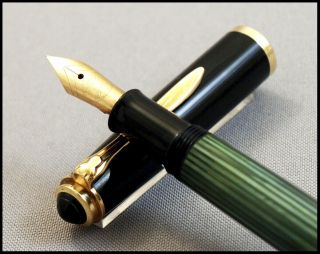 Vintage Pelikan 400 Nn Green And Black Striated Fountain Pen 1956 - 14c F Nib