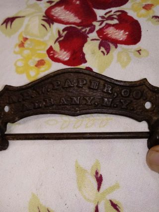 ORNATE antique A.  P.  W.  Albany N.  Y.  TOILET PAPER Wood HOLDER cast iron TWO HANDS 2