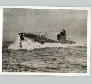 British Navy Famous H.  M.  S.  Taku Submarine Surfaces Wwii 1943 Press Photo