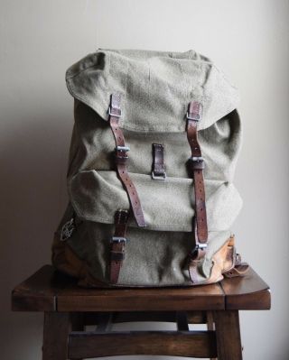 Vintage 1970 Swiss Army Military Backpack/rucksack W Leather,  Salt&pepper Canvas