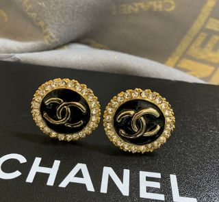 Authentic Vintage Chanel Large CC Logo Black Enamel Clip On Earrings Gold Plated 2