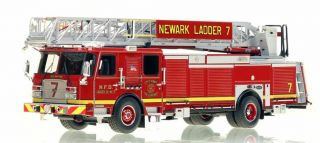 Newark Fire Department E - One Ladder 7 1/50 Fire Replicas Fr054 - 7