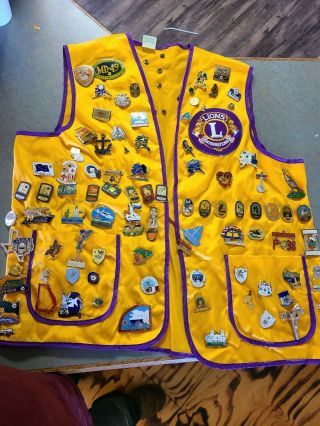 Vintage Lions Club International Vest And 1970s - 1980s Pins Size X - Large