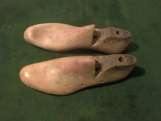 Vintage 1942 Pair US NAVY Size 7 - 1/2 C VULCAN Industrial Shoe Factory Lasts E - 6 3
