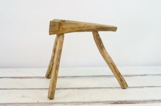 Antique/vintage Primitive Handmade Wood Stool Milking Stool 3 Leg Barn Stool 6