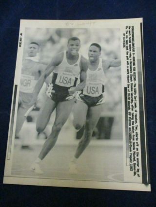 Wire Press Photo 1992 Usa Carl Lewis 4x100 - Meter Relay Gold Barcelona Olympics
