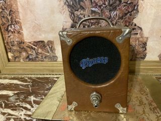 Pignose 7 - 100 Battery Amplifier Guitar Amp Vintage Project