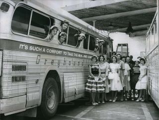 1960 Press Photo Rainbow Girls On Bus Trip To Atlanta Georgia Columbus 8x6