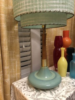 Vtg Mid Century Lamp With Two - Tier Fiberglass Shade
