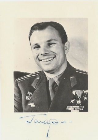 Soviet Russian Cosmonaut Yuri Gagarin Signed Black And White Photo