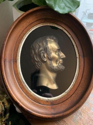 Antique 19thc Cast Bronze Abraham Lincoln Profile & Deep Oval Walnut Frame