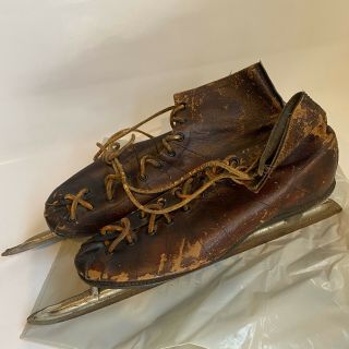Antique Brown Leather Ice Skates Great Decor Rustic