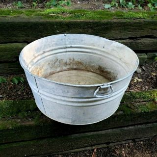 Vintage Rustic Farmhouse Round Galvanized Metal Wash Tub Planter W/ Handles 24 "