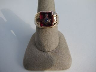 Antique Vintage Hand Carved Red Stone Masonic 10k Gold Ring Size 9 13.  9 Grams