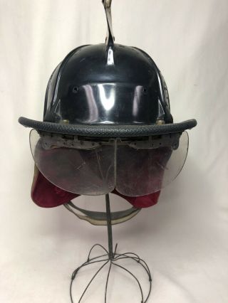 Cairns Helmet Fireman Chicago Fire Department FH - 1 - 1981 2
