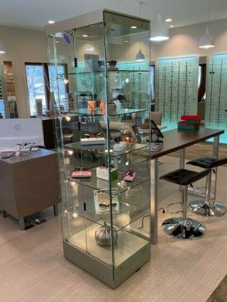 Glass Display Case - Lighted